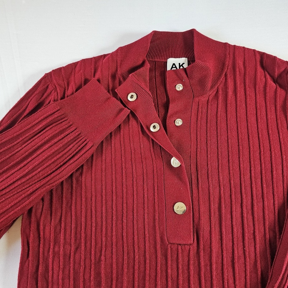 Anne Klein Women's Small Red Ribbed Long Sleeve Sweater Soft Stretchy Snaps‎ EUC